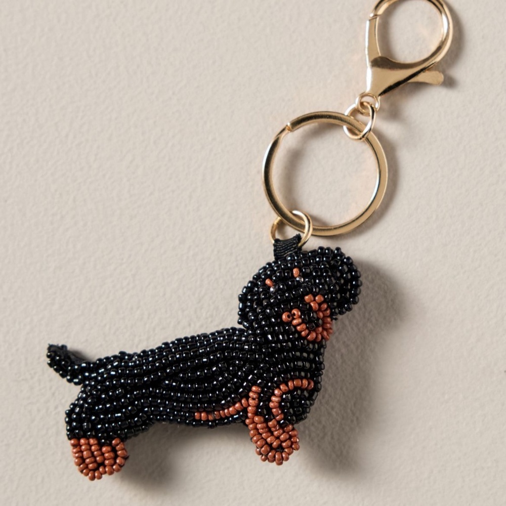 ❤️ ANTHROPOLOGIE DACHSHUND WEINER DOG BEADED DOG BAG CHARM NEW